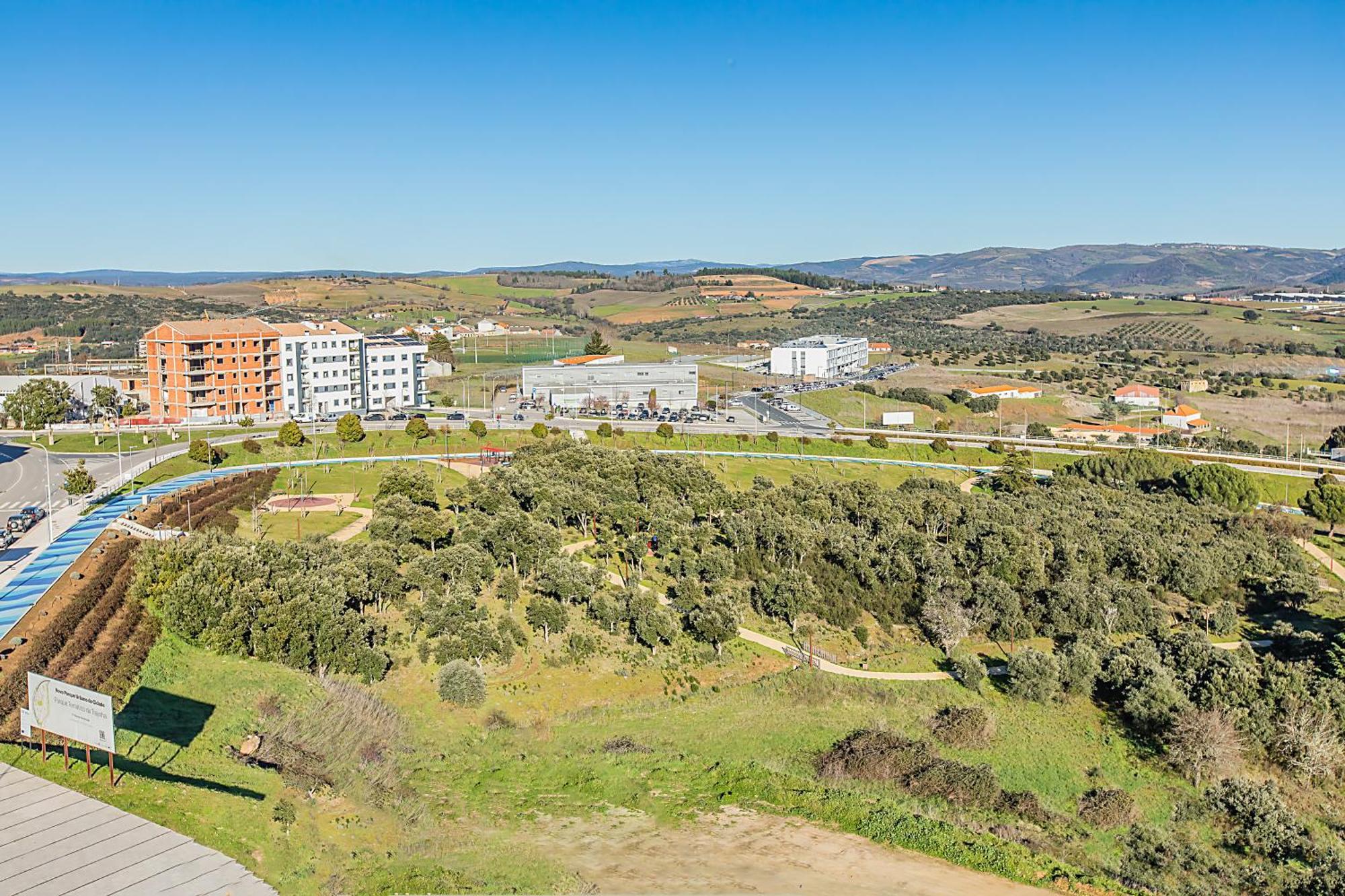 Hotel Ibis Braganca Exterior photo